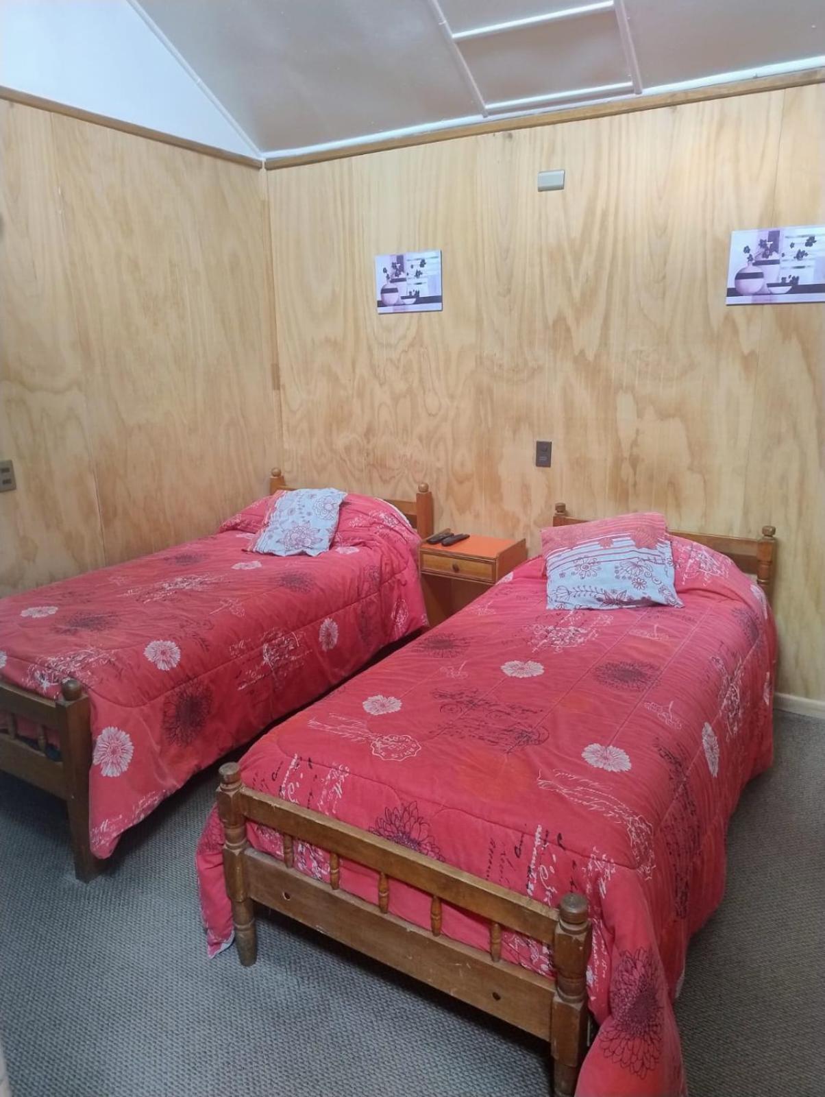 Hostal Y Residencial El Mundial Puerto Natales Ngoại thất bức ảnh